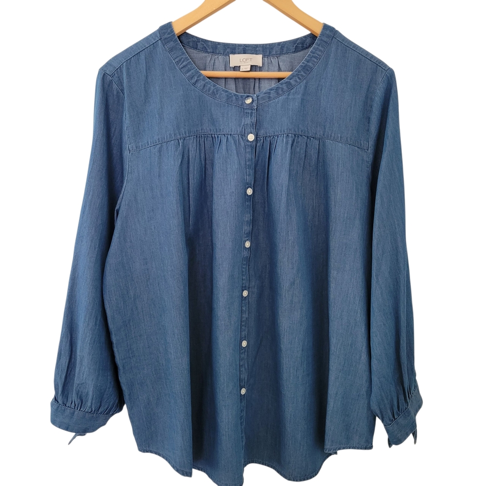 Loft Outlet Blue Chambray Cotton Button-Down Tie Cuff Shirt